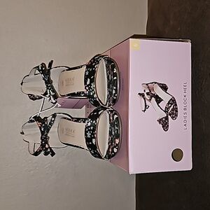 Serra Ladies Block Heel